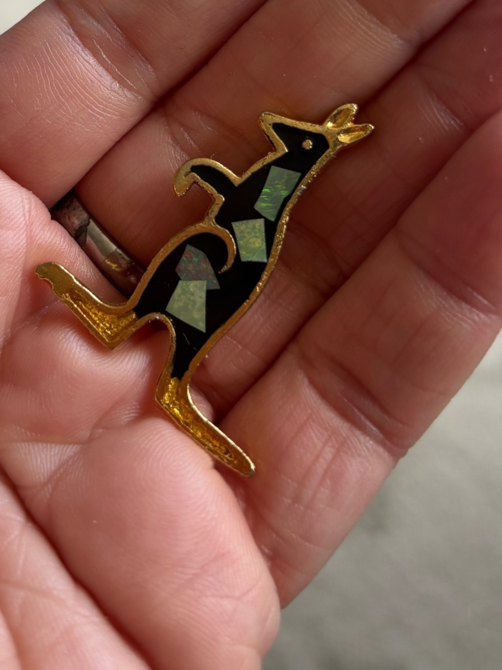 vintage  Kangaroo opal pink * accepting offers